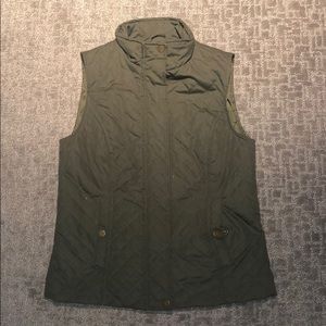 G.H. Bass & Co. vest